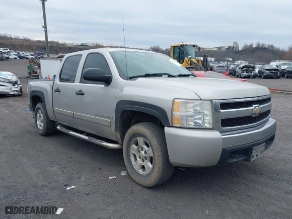 2008 Chevrolet Silverado 1500 LTZ with VIN 2GCEK133281102041, listed as a IAAI auction lot 41910348 with 193,573 mi miles. Bid and sale history available at carsss.com. Image 1.