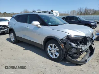 2021 Chevrolet Blazer LT z VIN 3GNKBHRS8MS584532, wystawiony jako Copart lot #53603135 z przebiegiem 66 364 mil mil oraz Szkoda całkowita • Salvage title. Historia ofert i sprzedaży dostępna na DreamBid. Obrazek 4.