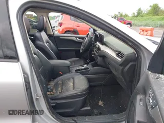2020 Ford Escape SEL z VIN 1FMCU0H61LUA94358, wystawiony jako IAAI lot #42446406 z przebiegiem 38 803 mil mil oraz . Historia ofert i sprzedaży dostępna na DreamBid. Obrazek 5.