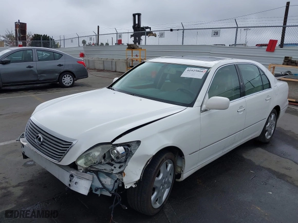 2005 Lexus LS 430 with VIN JTHBN36FX50175532, listed as a IAAI auction lot 41925866 with 182,956 mi miles. Bid and sale history available at carsss.com. Image 18.