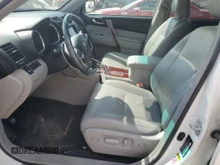 2011 Toyota Highlander Limited z VIN 5TDYK3EH8BS043868, wystawiony jako Copart lot #62300455 z przebiegiem Nie podano mil oraz Szkoda całkowita • Salvage title. Historia ofert i sprzedaży dostępna na DreamBid. Obrazek 7.