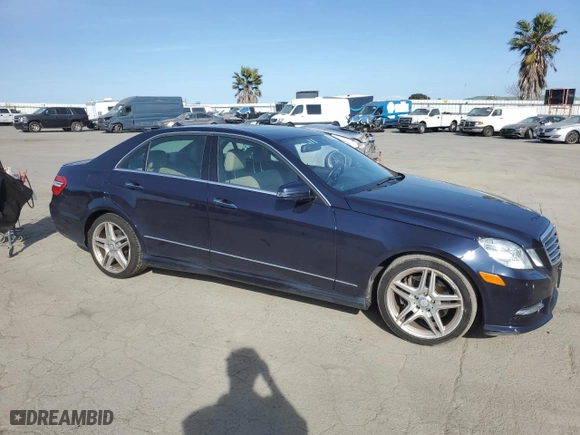 2013 Mercedes-Benz E-Class E 350 Luxury with VIN WDDHF5KB7DA718552, listed as a Copart auction lot 48538795 with 105,295 mi miles and Salvage Title. Bid and sale history available at carsss.com. Image 4.