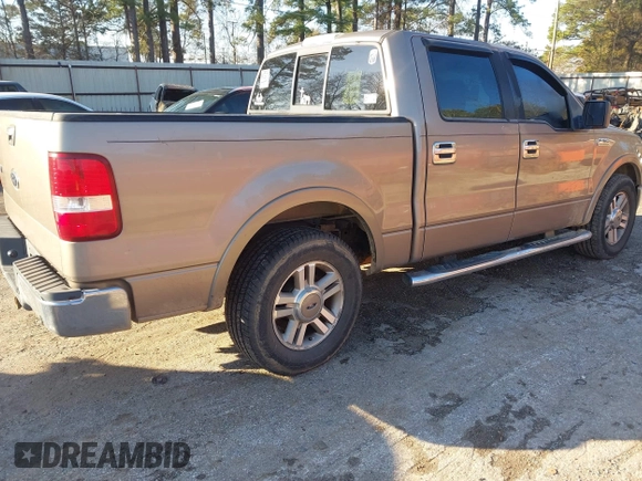 2005 Ford F-150 XLT с VIN 1FTPW12575KF03371, выставлен на аукционе IAAI как лот 41577250 с пробегом 218 892 миль миль и . История ставок и продаж доступна на DreamBid. Изображение 4.