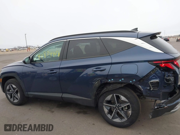 2025 Hyundai Tucson SEL with VIN 5NMJBCDE4SH451263, listed as a IAAI auction lot 41834478 with 3,432 mi miles and . Bid and sale history available at carsss.com. Image 14.