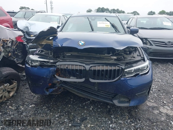 2019 BMW 3 Series 330i xDrive with VIN WBA5R7C59KAJ83727, listed as a IAAI auction lot 42244312 with 69,680 mi miles and . Bid and sale history available at DreamBid. Image 12.