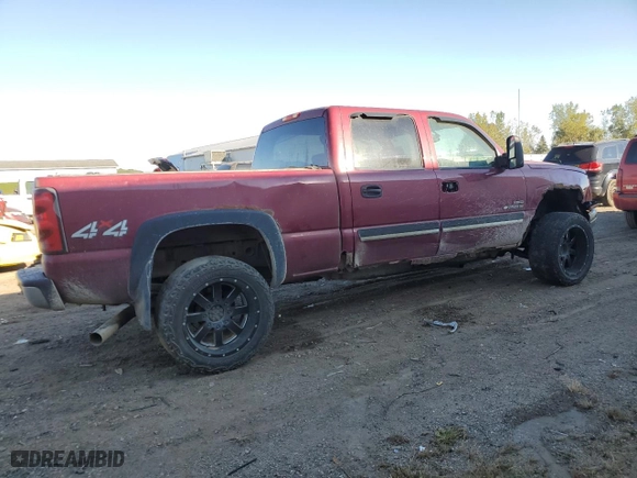 2006 Chevrolet Silverado 2500HD LT3 with VIN 1GCHK23D16F215674, listed as a Copart auction lot 73198044 with NaN miles and Clean Title. Bid and sale history available at carsss.com. Image 3.
