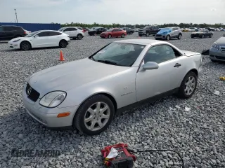 1998 Mercedes-Benz SLK 230/320 z VIN WDBKK47F6WF013375, wystawiony jako Copart lot #53793445 z przebiegiem 59 873 mil mil oraz Szkoda całkowita • Salvage title. Historia ofert i sprzedaży dostępna na DreamBid. Obrazek 1.