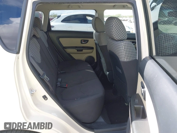 2012 Kia Soul + with VIN KNDJT2A63C7462882, listed as a IAAI auction lot 41162839 with 102,904 mi miles. Bid and sale history available at carsss.com. Image 8.