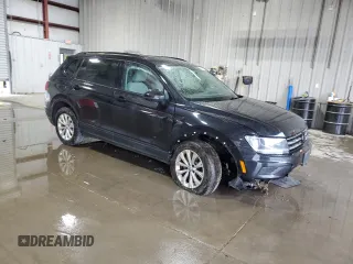 2021 Volkswagen Tiguan S z VIN 3VV0B7AX4MM015717, wystawiony jako Copart lot #55896295 z przebiegiem 78 821 mil mil oraz Szkoda całkowita • Salvage title. Historia ofert i sprzedaży dostępna na DreamBid. Obrazek 4.