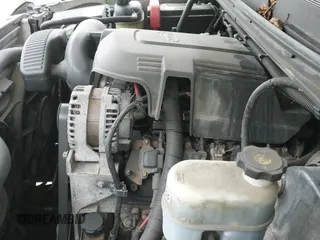 2008 Chevrolet Silverado 1500 1LT z VIN 2GCEK19CX81202153, wystawiony jako IAAI lot #43298637 z przebiegiem 205 062 mil mil oraz . Historia ofert i sprzedaży dostępna na DreamBid. Obrazek 19.