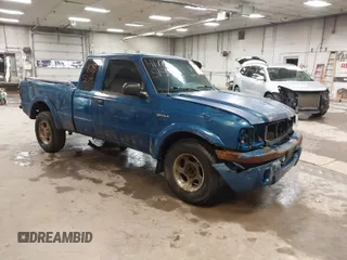 2001 Ford Ranger XL Fleet with VIN 1FTZR15E91TA32159, listed as a IAAI auction lot 41785154 with 252,635 mi miles. Bid and sale history available at carsss.com. Image 1.