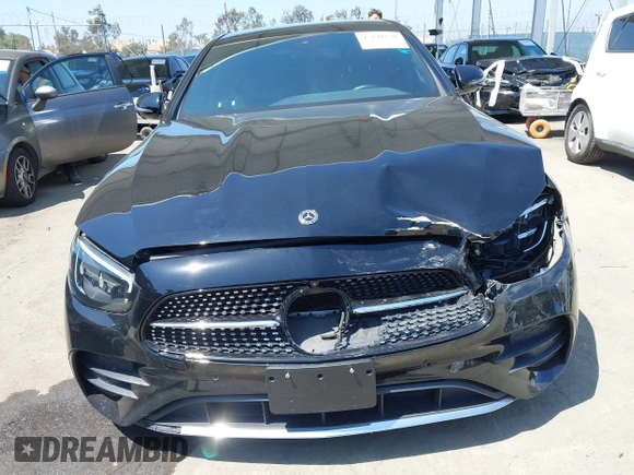 2021 Mercedes-Benz E 350 with VIN W1KZF8DBXMA873518, listed as a IAAI auction lot 42191630 with 55,006 mi miles and . Bid and sale history available at DreamBid. Image 12.