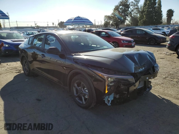 2025 Kia K4 LXS with VIN 3KPFT4DE9SE085493, listed as a Copart auction lot 45999825 with 79 mi miles and Salvage Title. Bid and sale history available at carsss.com. Image 4.
