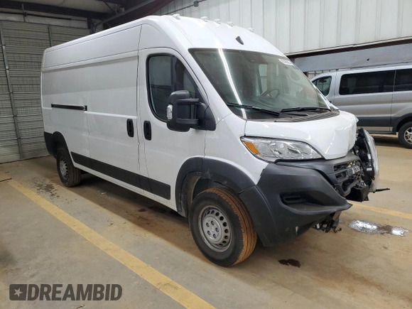 2024 Ram ProMaster Cargo Tradesman with VIN 3C6LRVDG7RE140047, listed as a Copart auction lot 42203605 with 6,015 mi miles and Salvage Title. Bid and sale history available at DreamBid. Image 4.