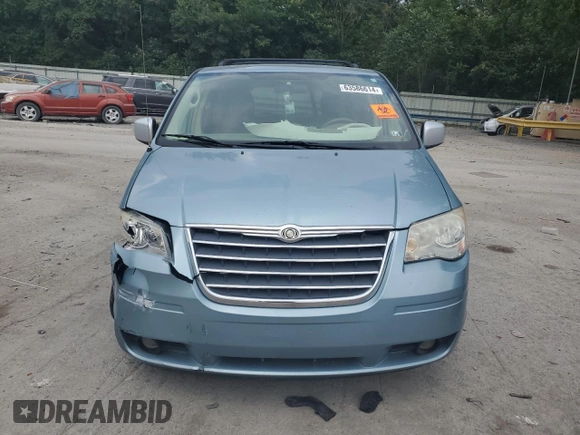 2009 Chrysler Town & Country Touring with VIN 2A8HR54189R536361, listed as a Copart auction lot 63586614 with 90,202 mi miles and Salvage Title. Bid and sale history available at DreamBid. Image 5.