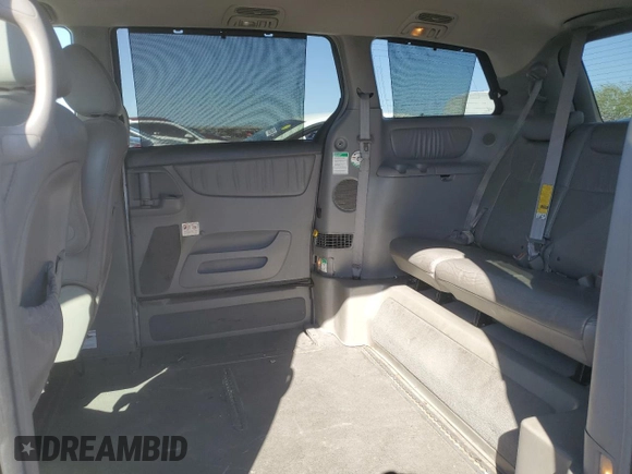 2010 Toyota Sienna XLE with VIN 5TDYK4CC3AS324570, listed as a Copart auction lot 60474005 with 259,128 mi miles and Salvage title. Bid and sale history available at DreamBid. Image 11.