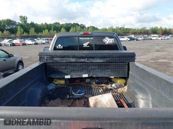 2006 Ford F-250 XL with VIN 1FTSF21P26EB85050, listed as a IAAI auction lot 42652890 with 236,226 mi miles and . Bid and sale history available at DreamBid. Image 8.