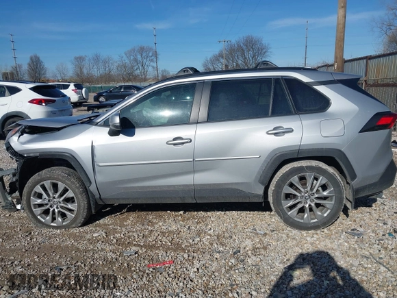 2024 Toyota RAV4 XLE Premium with VIN 2T3C1RFV9RW350060, listed as a IAAI auction lot 41846689 with 3,845 mi miles and . Bid and sale history available at DreamBid. Image 15.