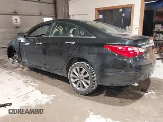 2011 Hyundai Sonata Limited with VIN 5NPEC4AB4BH197331, listed as a IAAI auction lot 41626111 with 113,611 mi miles and . Bid and sale history available at carsss.com. Image 3.