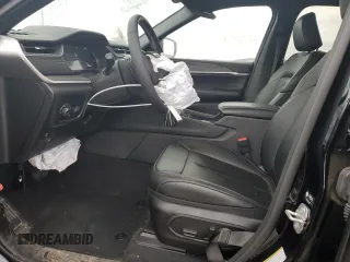 2024 Jeep Grand Cherokee Limited z VIN 1C4RJHBG7RC166637, wystawiony jako Copart lot #47557925 z przebiegiem 5 551 mil mil oraz Szkoda całkowita • Salvage title. Historia ofert i sprzedaży dostępna na DreamBid. Obrazek 7.
