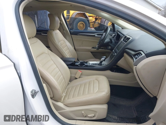 2015 Ford Fusion SE with VIN 3FA6P0HD2FR222244, listed as a IAAI auction lot 41932249 with 113,685 mi miles. Bid and sale history available at carsss.com. Image 5.