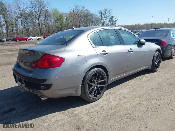 2007 Infiniti G35 Sedan G35x with VIN JNKBV61FX7M812682, listed as a IAAI auction lot 41980109 with 160,952 mi miles. Bid and sale history available at carsss.com. Image 4.