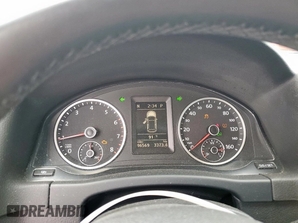 2012 Volkswagen Tiguan SE z VIN WVGAV7AX2CW575871, wystawiony jako Copart lot #58050865 z przebiegiem 96 569 mil mil oraz Szkody całkowita. Historia ofert i sprzedaży dostępna na DreamBid. Obrazek 9.