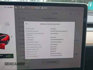 2018 Tesla Model 3 Long Range Battery z VIN 5YJ3E1EB2JF087823, wystawiony jako IAAI lot #41903609 z przebiegiem 69 749 mil mil oraz . Historia ofert i sprzedaży dostępna na DreamBid. Obrazek 19.
