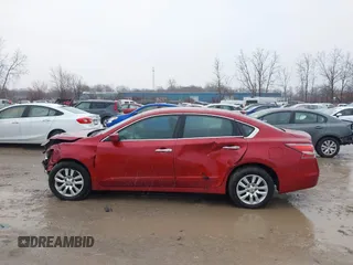 2015 Nissan Altima 2.5 S with VIN 1N4AL3AP8FN345660, listed as a IAAI auction lot 41913700 with 101,349 mi miles. Bid and sale history available at carsss.com. Image 15.
