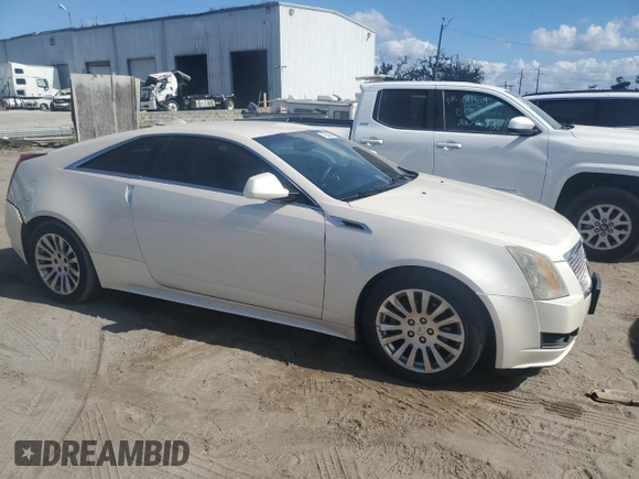 2013 Cadillac CTS z VIN 1G6DA1E3XD0104706, wystawiony jako Copart lot #78226674 z przebiegiem 96 022 mil mil oraz Szkoda całkowita • Salvage title. Historia ofert i sprzedaży dostępna na DreamBid. Obrazek 4.