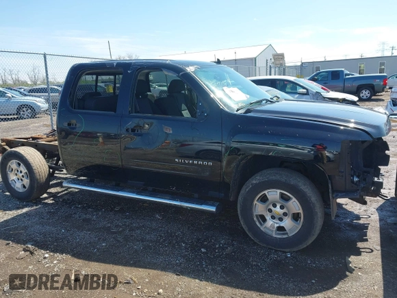 2013 Chevrolet Silverado 1500 LT with VIN 3GCPKSE75DG307515, listed as a IAAI auction lot 41982847 with 178,892 mi miles. Bid and sale history available at carsss.com. Image 14.