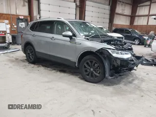 2024 Volkswagen Tiguan SE with VIN 3VVMB7AX8RM084483, listed as a IAAI auction lot 42452619 with 14,618 mi miles and . Bid and sale history available at DreamBid. Image 1.