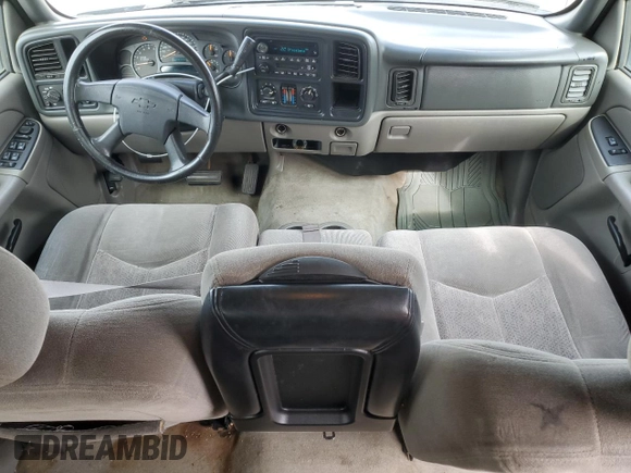 2004 Chevrolet Suburban LT with VIN 3GNEC16T84G207457, listed as a Copart auction lot 45223965 with 194,820 mi miles and Salvage Title. Bid and sale history available at carsss.com. Image 8.