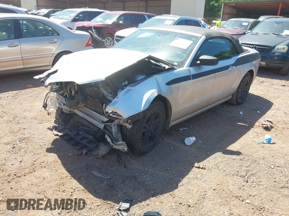 2014 Ford Mustang V6 с VIN 1ZVBP8EM9E5314011, выставлен на аукционе IAAI как лот 42332004 с пробегом 133 361 миль миль и . История ставок и продаж доступна на DreamBid. Изображение 2.