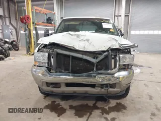 2000 Ford Excursion Limited с VIN 1FMSU43F8YED45694, выставлен на аукционе IAAI как лот 41547949 с пробегом 234 845 миль миль и . История ставок и продаж доступна на DreamBid. Изображение 6.