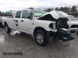 2022 Ram 2500 Tradesman with VIN 3C6UR5HL5NG377811, listed as a IAAI auction lot 41198331 with 104,892 mi miles. Bid and sale history available at carsss.com. Image 1.