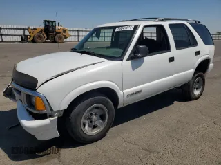 1997 Chevrolet Blazer LS with VIN 1GNCS13W6V2257616, listed as a Copart auction lot 66041074 with 141,046 mi miles and Salvage title. Bid and sale history available at DreamBid. Image 1.