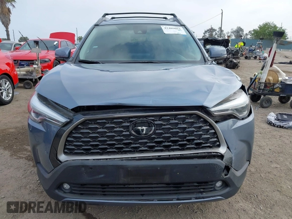 2022 Toyota Corolla Cross XLE with VIN 7MUDAABG6NV007009, listed as a IAAI auction lot 42409061 with 37,178 mi miles and . Bid and sale history available at DreamBid. Image 13.