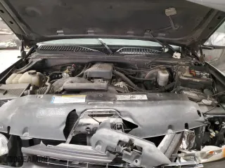 2000 Chevrolet Silverado 1500 LS with VIN 1GCEC19T8YZ113332, listed as a Copart auction lot 44770385 with 0 mi miles and Salvage Title. Bid and sale history available at carsss.com. Image 11.