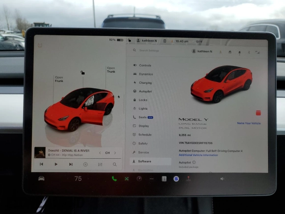 2024 Tesla Model Y Long Range with VIN 7SAYGDEE5RF115706, listed as a Copart auction lot 45002255 with 9,255 mi miles and Salvage Title. Bid and sale history available at DreamBid. Image 9.