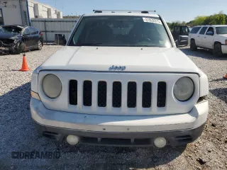 2014 Jeep Patriot Sport with VIN 1C4NJRBB7ED728808, listed as a Copart auction lot 51822075 with 187,771 mi miles and Salvage Title. Bid and sale history available at DreamBid. Image 5.