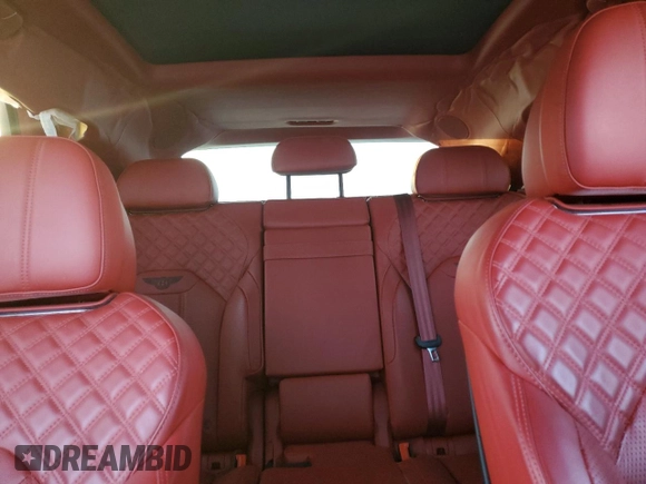 2022 Bentley Bentayga V8 z VIN SJAAM2ZV6NC039590, wystawiony jako Copart lot #85567404 z przebiegiem Nie podano mil oraz Szkoda całkowita • Salvage title. Historia ofert i sprzedaży dostępna na DreamBid. Obrazek 10.
