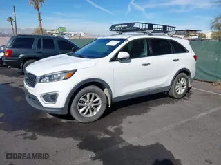 2018 Kia Sorento L with VIN 5XYPG4A3XJG347311, listed as a IAAI auction lot 41575718 with 74,213 mi miles. Bid and sale history available at carsss.com. Image 17.