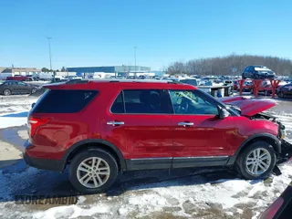 2013 Ford Explorer XLT with VIN 1FM5K8D87DGC28682, listed as a IAAI auction lot 41737279 with 219,711 mi miles and . Bid and sale history available at carsss.com. Image 14.