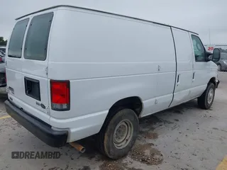 2014 Ford Econoline Cargo Commercial z VIN 1FTNE2EW7EDA00870, wystawiony jako IAAI lot #42384856 z przebiegiem 156 312 mil mil oraz . Historia ofert i sprzedaży dostępna na DreamBid. Obrazek 4.