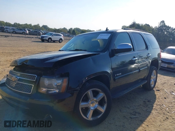 2007 Chevrolet Tahoe LTZ z VIN 1GNFK13037J325405, wystawiony jako IAAI lot #40521222 z przebiegiem 162 182 mil mil oraz . Historia ofert i sprzedaży dostępna na DreamBid. Obrazek 2.