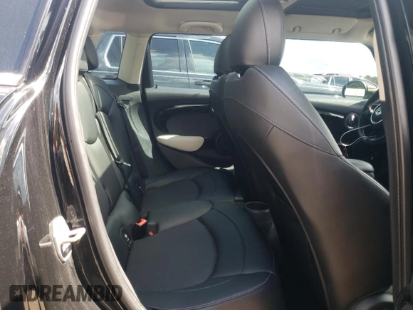 2016 MINI Hardtop 4 Door S with VIN WMWXU3C58G2B67264, listed as a Copart auction lot 61454215 with 66,550 mi miles and Salvage title. Bid and sale history available at DreamBid. Image 11.