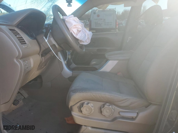 2007 Honda Pilot LX with VIN 5FNYF18137B026317, listed as a Copart auction lot 46458695 with 186,862 mi miles and Salvage Title. Bid and sale history available at carsss.com. Image 7.