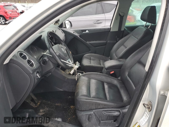 2011 Volkswagen Tiguan SEL with VIN WVGBV7AX9BW505383, listed as a Copart auction lot 44889625 with Not Provided miles and Clean Title. Bid and sale history available at DreamBid. Image 7.