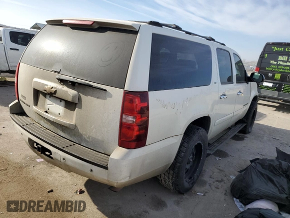 2007 Chevrolet Suburban LTZ with VIN 3GNFK16Y97G221343, listed as a Copart auction lot 85465134 with Not Provided miles and Salvage Title. Bid and sale history available at DreamBid. Image 3.